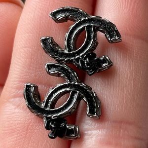 RARE Chanel CC black earrings